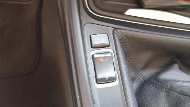 BMW 320 usata, con USB
