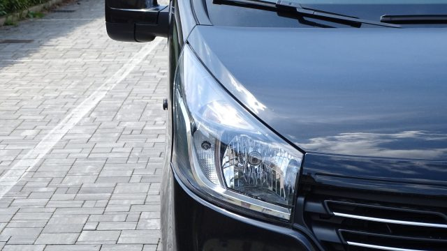 RENAULT Trafic usata, con Bluetooth