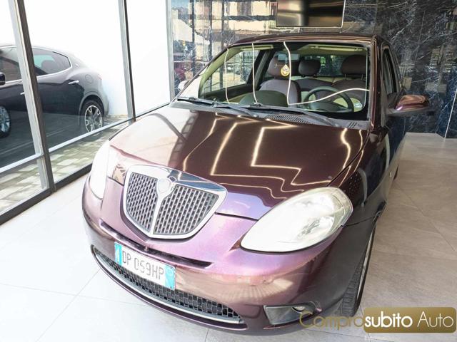 LANCIA Ypsilon usata, con Airbag
