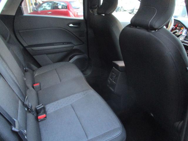 RENAULT Captur usata 21