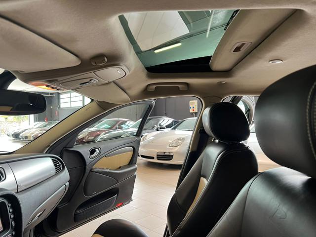 JAGUAR S-Type usata, con Fari Xenon