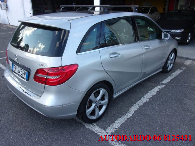 MERCEDES-BENZ B 180 usata, con Cerchi in lega