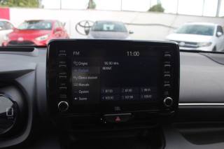 TOYOTA Yaris usata, con Volante in pelle