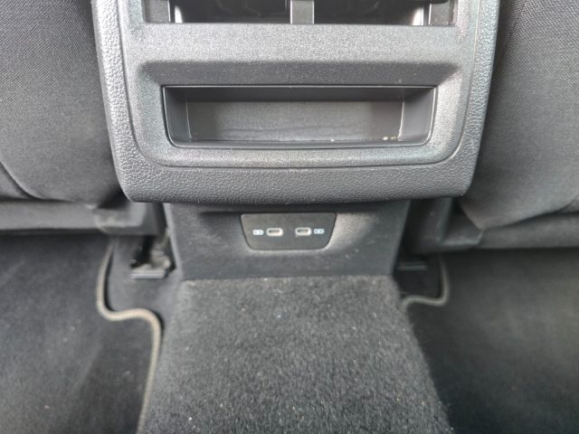 VOLKSWAGEN Golf usata 83