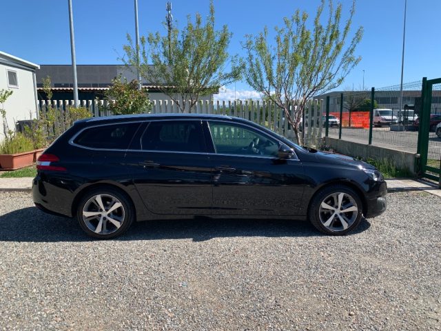 PEUGEOT 308 usata, con Airbag Passeggero