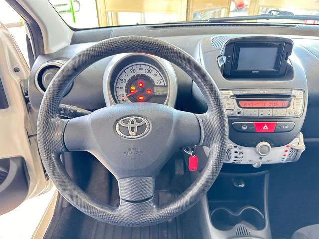 TOYOTA Aygo usata, con Lettore CD