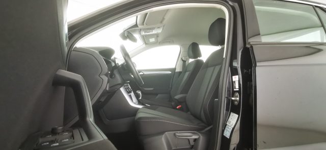 VOLKSWAGEN T-Roc usata 67