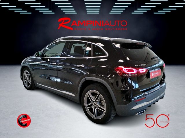 MERCEDES-BENZ GLA 200 usata 10