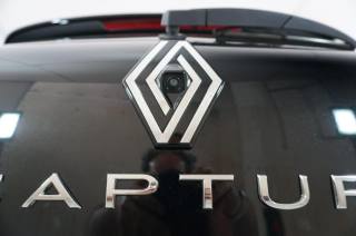 RENAULT Captur usata, con Volante in pelle