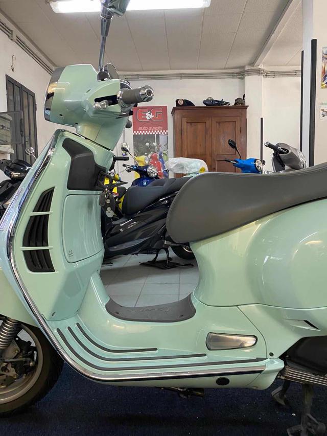 VESPA GTS 300 usata 5