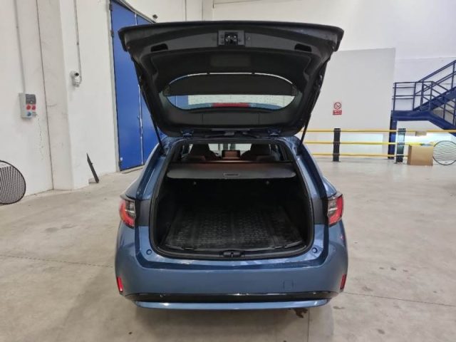 TOYOTA Corolla usata, con Cerchi in lega