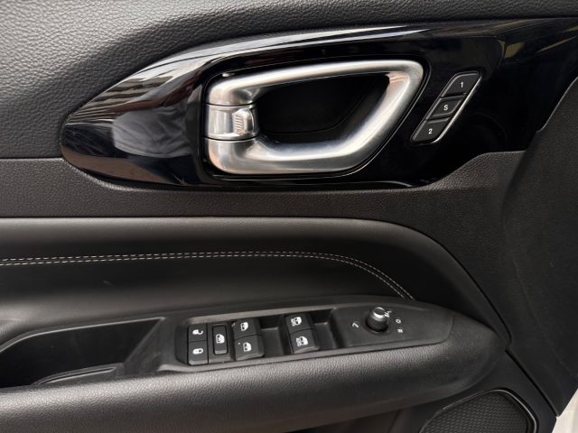 JEEP Compass usata, con Fari LED
