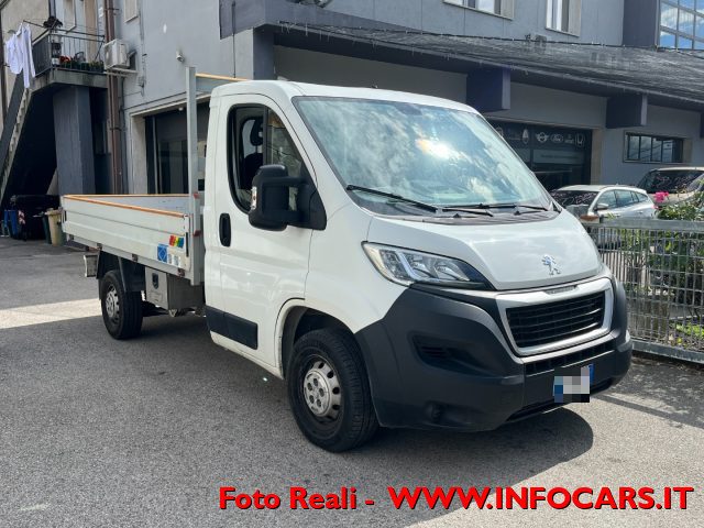 PEUGEOT Boxer usata, con ABS