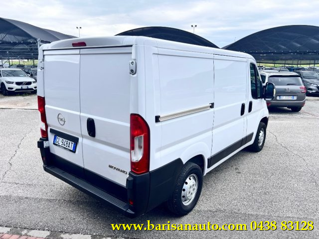 OPEL Movano usata, con Airbag