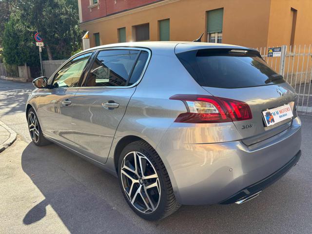 PEUGEOT 308 usata, con Boardcomputer