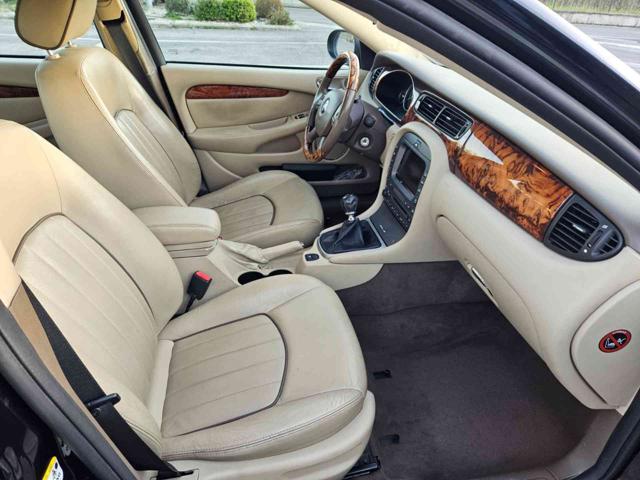 JAGUAR X-Type usata, con Boardcomputer