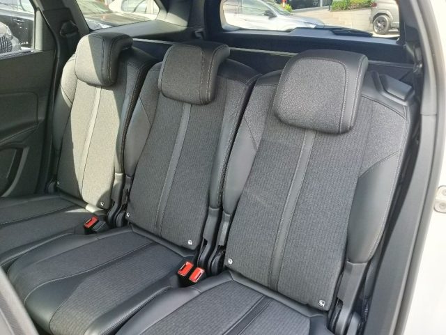 PEUGEOT 5008 usata, con Chiusura centralizzata