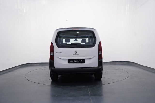 PEUGEOT Rifter usata, con Alzacristalli elettrici
