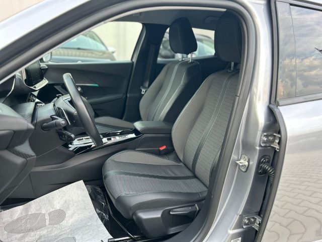 PEUGEOT 2008 usata, con Controllo automatico clima