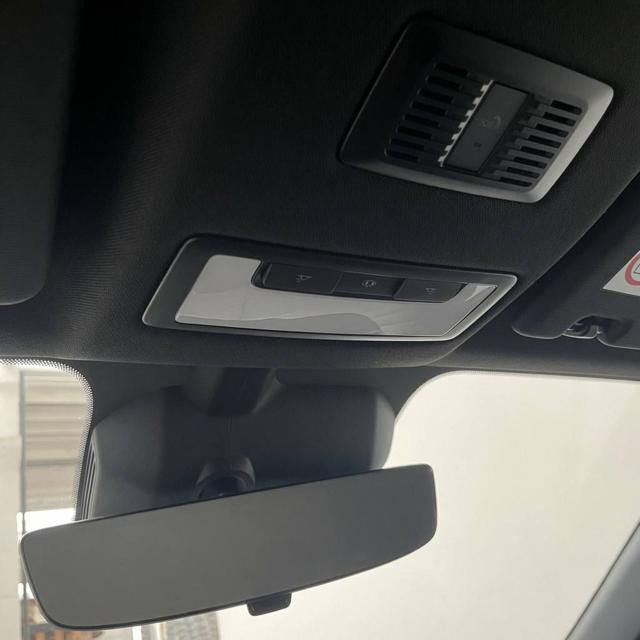 MG MG3 usata, con Sedile posteriore sdoppiato