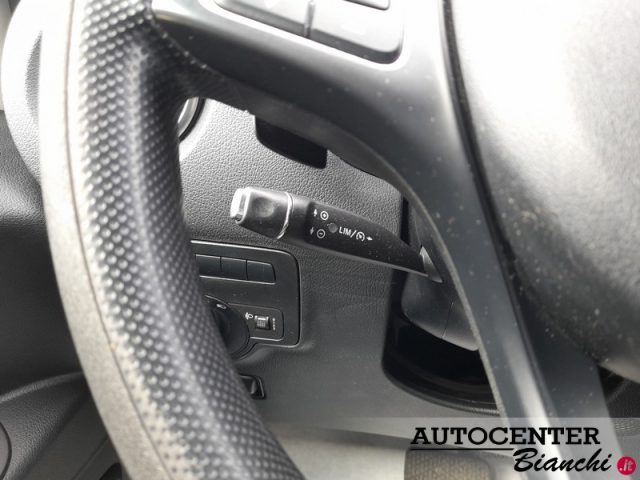 MERCEDES-BENZ Vito usata, con USB