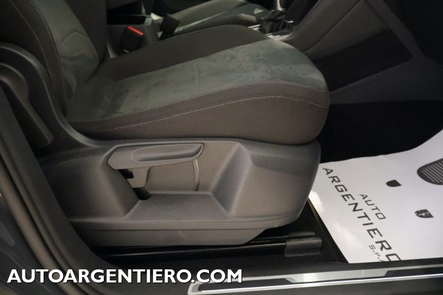 VOLKSWAGEN Tiguan usata, con Sensori di parcheggio anteriori