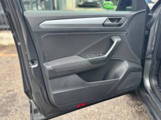 VOLKSWAGEN T-Roc usata, con Servosterzo