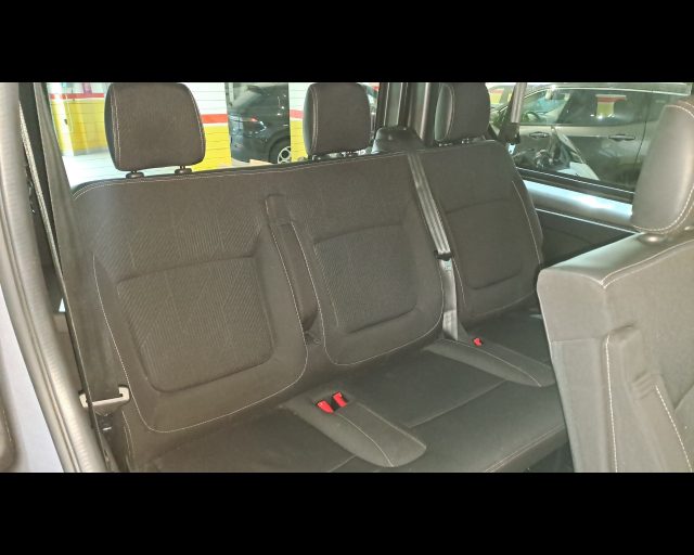 RENAULT Trafic usata 26