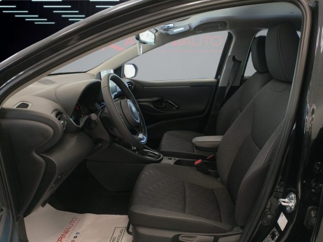 TOYOTA Yaris usata 14