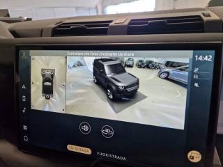 LAND ROVER Defender usata, con Trazione integrale
