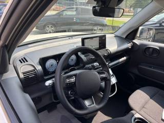 HYUNDAI INSTER usata, con Controllo automatico clima