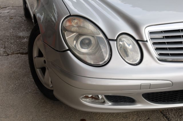 MERCEDES-BENZ E 220 usata 61
