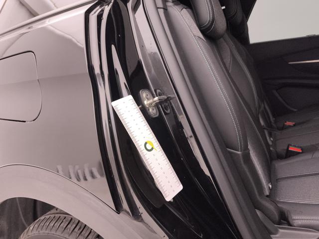 PEUGEOT 5008 usata, con Telecamera per parcheggio assistito