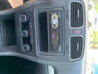 VOLKSWAGEN Golf usata, con USB