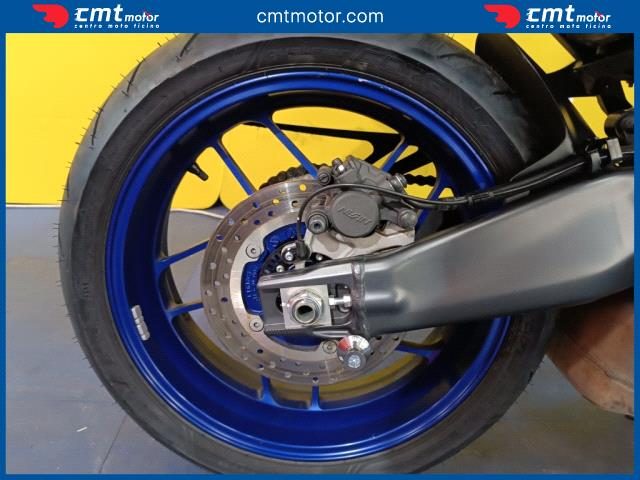 YAMAHA MT-09 usata 12
