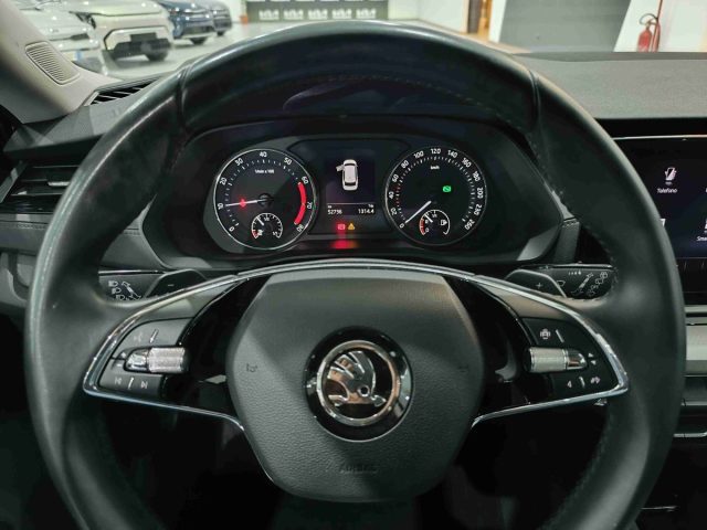 SKODA Octavia usata, con Fari LED