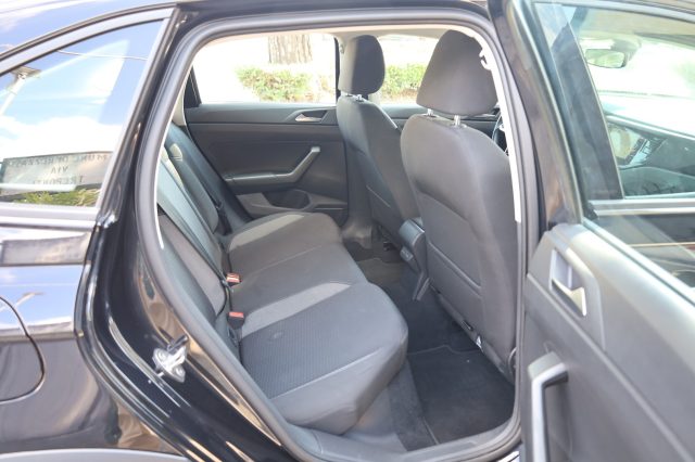 VOLKSWAGEN Taigo usata 113