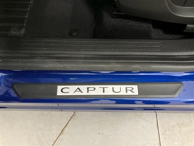 RENAULT Captur usata 26