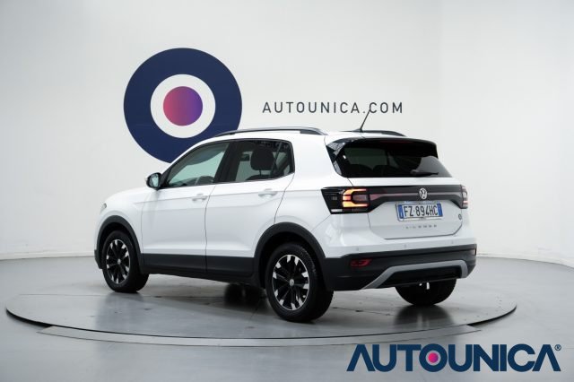 VOLKSWAGEN T-Cross usata, con USB