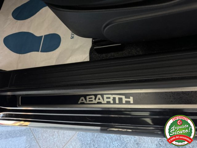 ABARTH 595 usata, con USB