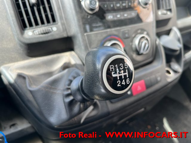 PEUGEOT Boxer usata, con Bracciolo