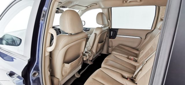 KIA Carnival usata, con Isofix