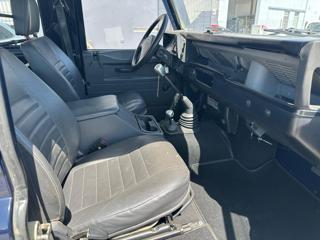 LAND ROVER Defender usata 8