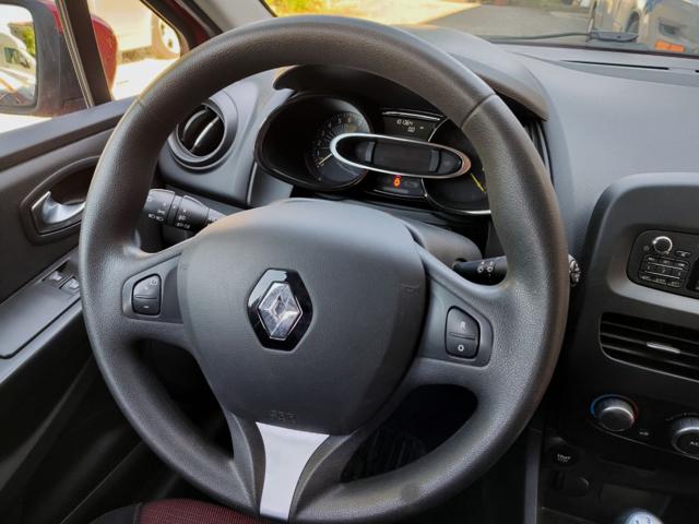 RENAULT Clio usata, con Specchietti laterali elettrici