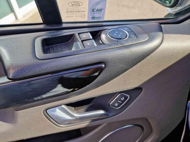 FORD Tourneo Custom usata, con Luci diurne LED