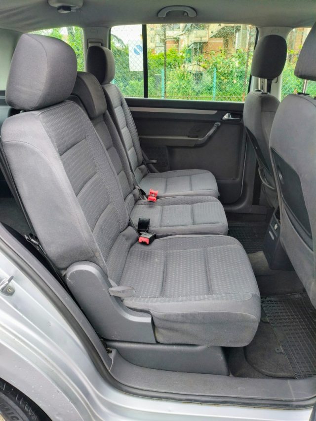 VOLKSWAGEN Touran usata, con Climatizzatore