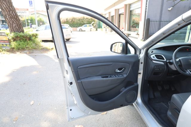 RENAULT Scenic usata 50