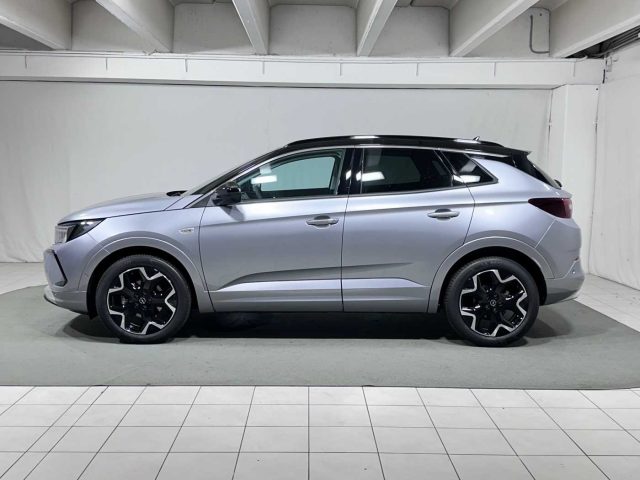 OPEL Grandland usata, con Airbag laterali