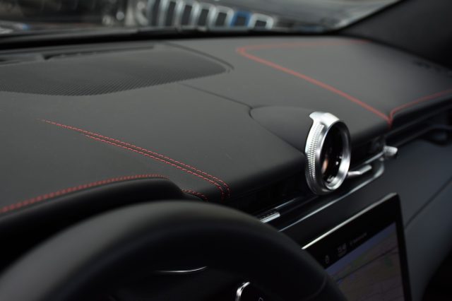 MASERATI Grecale usata, con Volante in pelle
