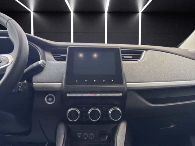 RENAULT ZOE usata, con Fari LED